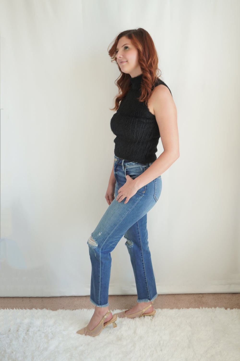 Distressed high-waist straight-leg jeans with relaxed fit side view