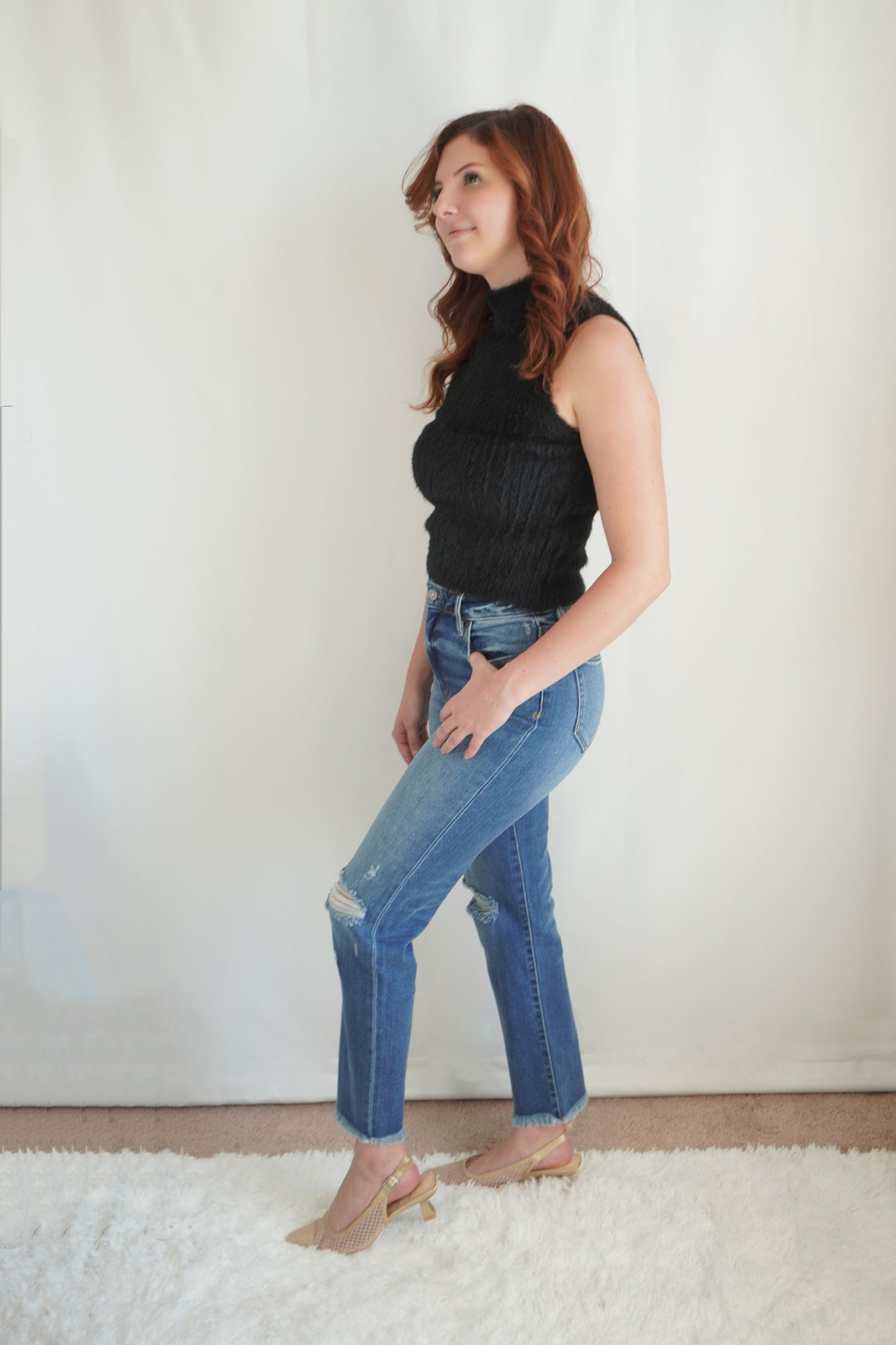 Distressed high-waist straight-leg jeans with relaxed fit side view