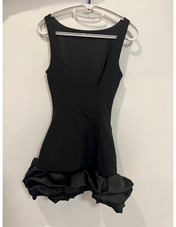 Black Sleevless party dress with puff at bottom